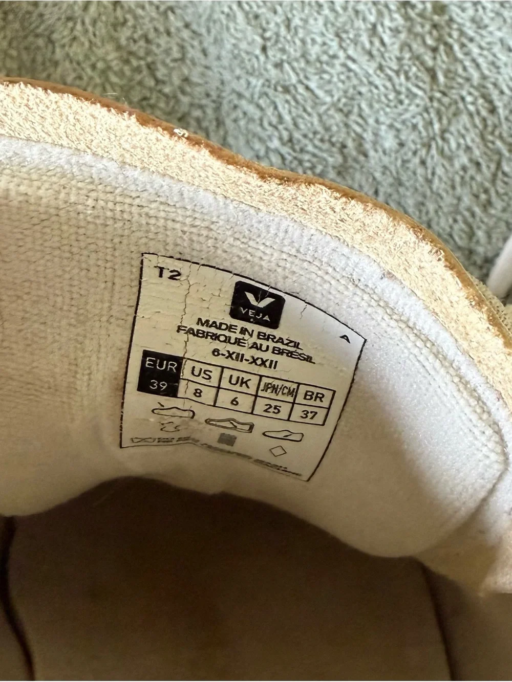 Veja Women's White Leather Sneakers with Beige Accents Size 8